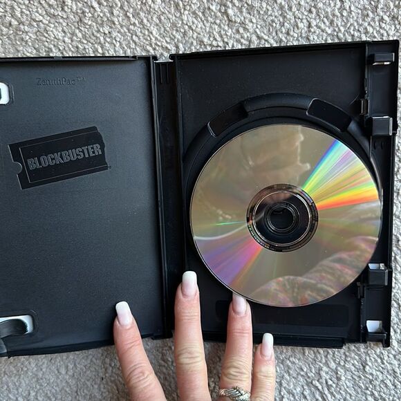 “Across the Hall” starring Mike Vogel and Brittany Murphy DVD! - Picture 4 of 5